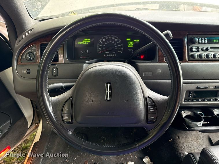 image for item EJ4495 2001 Lincoln Krystal limousine