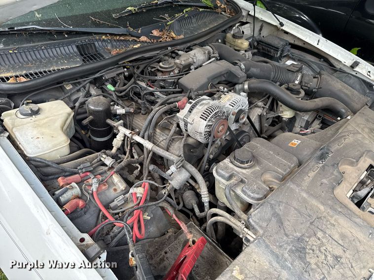 image for item EJ4495 2001 Lincoln Krystal limousine