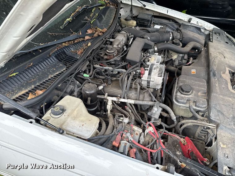 image for item EJ4495 2001 Lincoln Krystal limousine