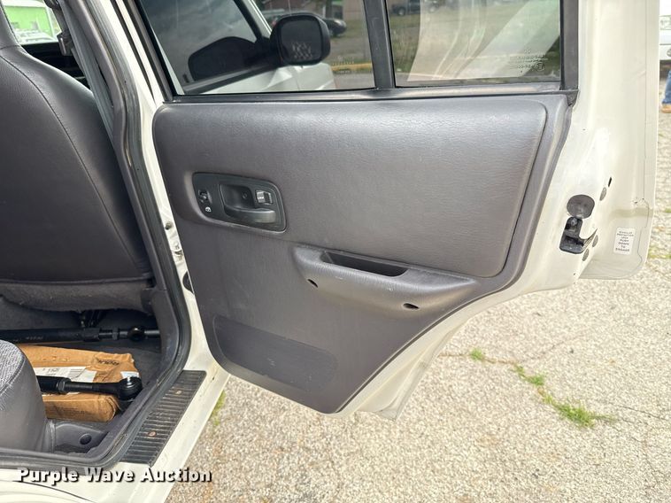 image for item EJ4496 2001 Jeep Cherokee SUV