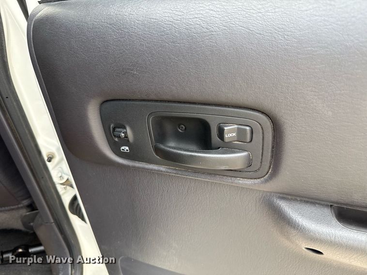 image for item EJ4496 2001 Jeep Cherokee SUV