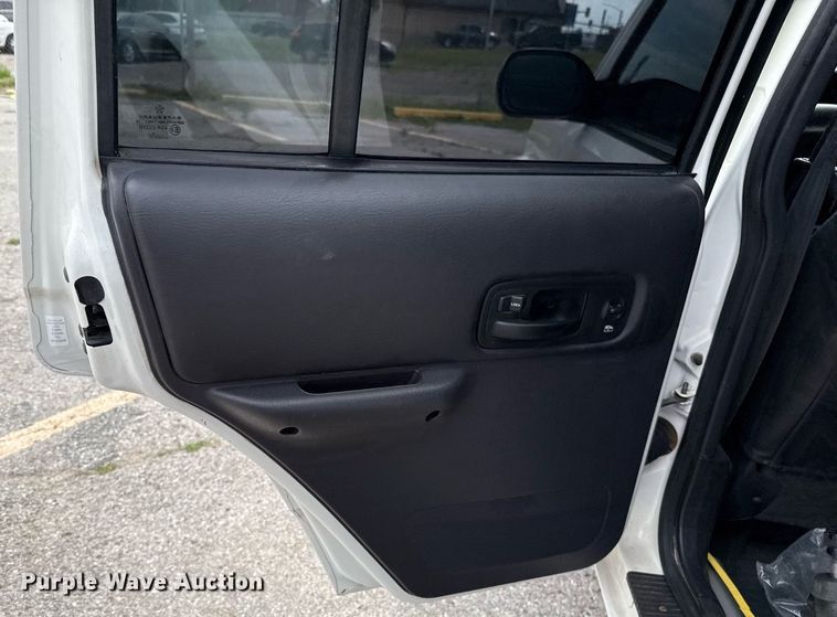 image for item EJ4496 2001 Jeep Cherokee SUV