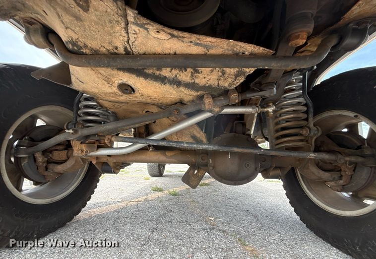 image for item EJ4496 2001 Jeep Cherokee SUV