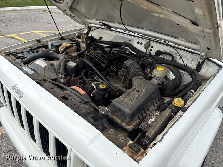 image for item EJ4496 2001 Jeep Cherokee SUV