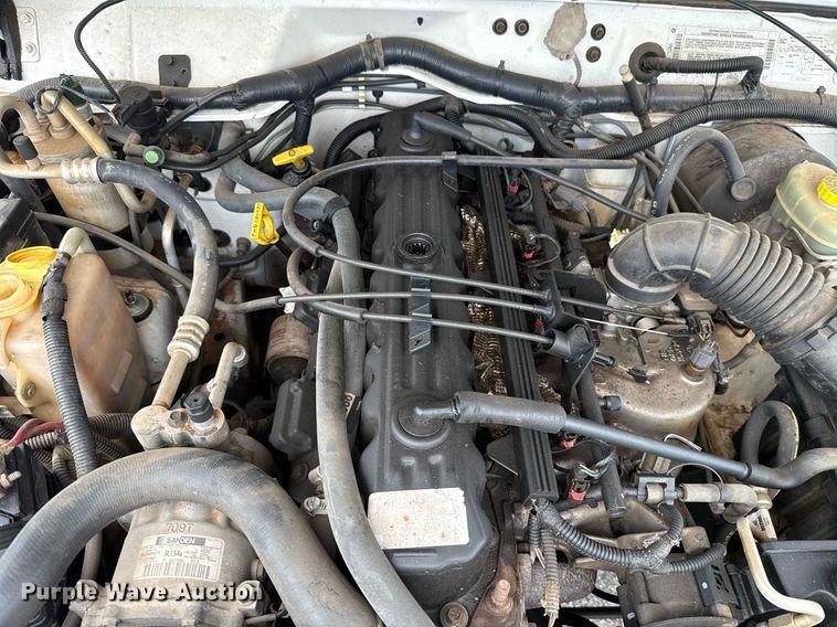 image for item EJ4496 2001 Jeep Cherokee SUV