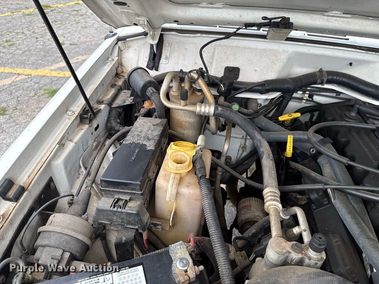 image for item EJ4496 2001 Jeep Cherokee SUV