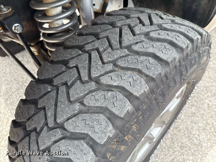 image for item EJ4496 2001 Jeep Cherokee SUV