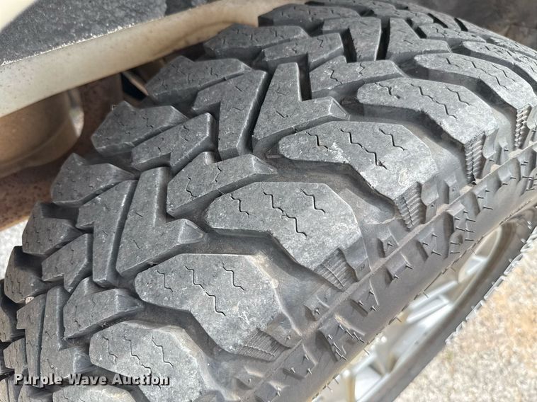 image for item EJ4496 2001 Jeep Cherokee SUV