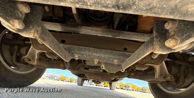 image for item EJ4518 2017 Chevrolet Silverado 3500HD utility bed pickup truck