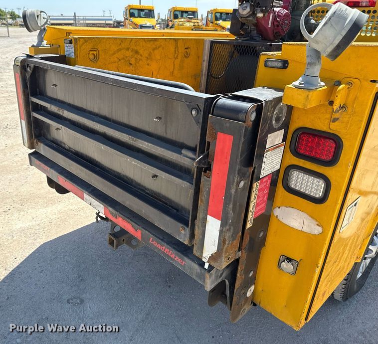 image for item EJ4518 2017 Chevrolet Silverado 3500HD utility bed pickup truck