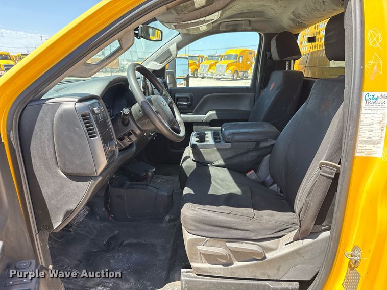 image for item EJ4518 2017 Chevrolet Silverado 3500HD utility bed pickup truck