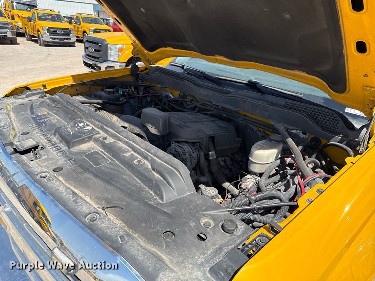 image for item EJ4518 2017 Chevrolet Silverado 3500HD utility bed pickup truck