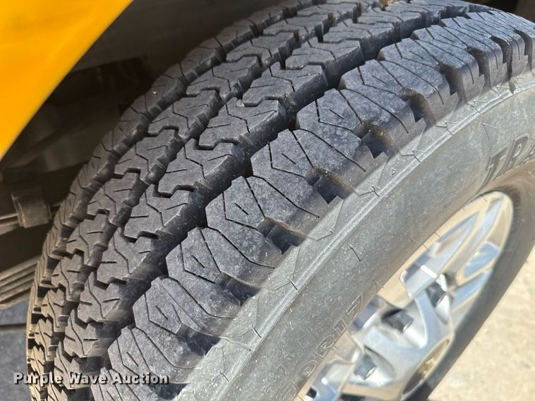 image for item EJ4518 2017 Chevrolet Silverado 3500HD utility bed pickup truck