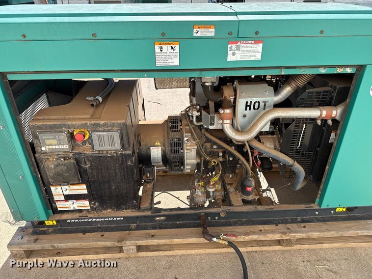 image for item EJ4560 2015 Cummins GG02-1424735 generator