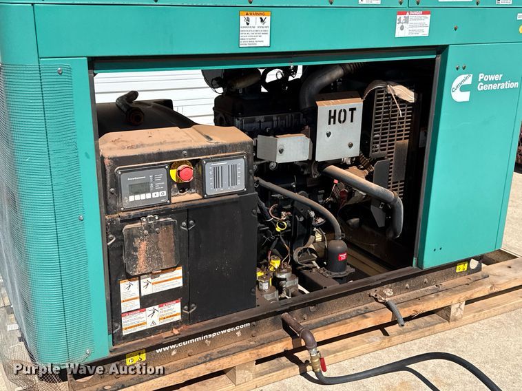 image for item EJ4563 2015 Cummins C25 N6 generator