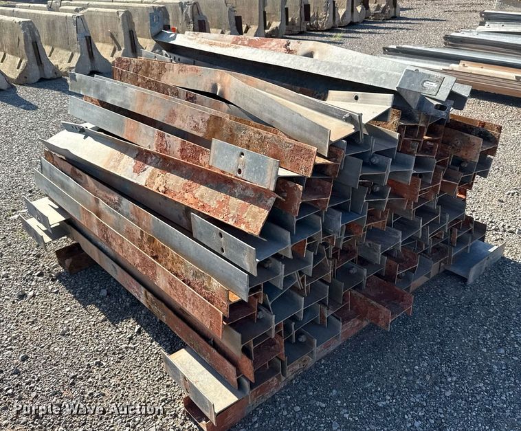 image for item EJ8791 Approximately 65 guard rail posts