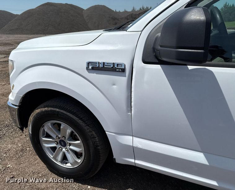 image for item EJ8806 2018 Ford F150 XL SuperCab pickup truck