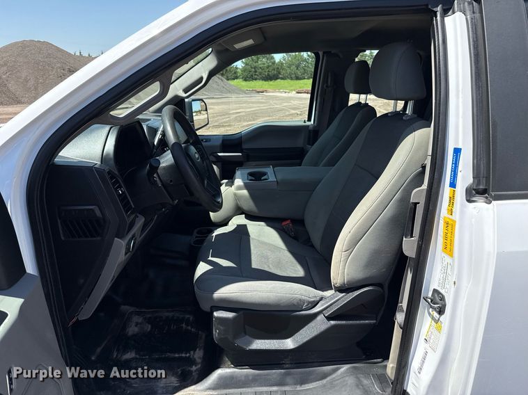 image for item EJ8806 2018 Ford F150 XL SuperCab pickup truck