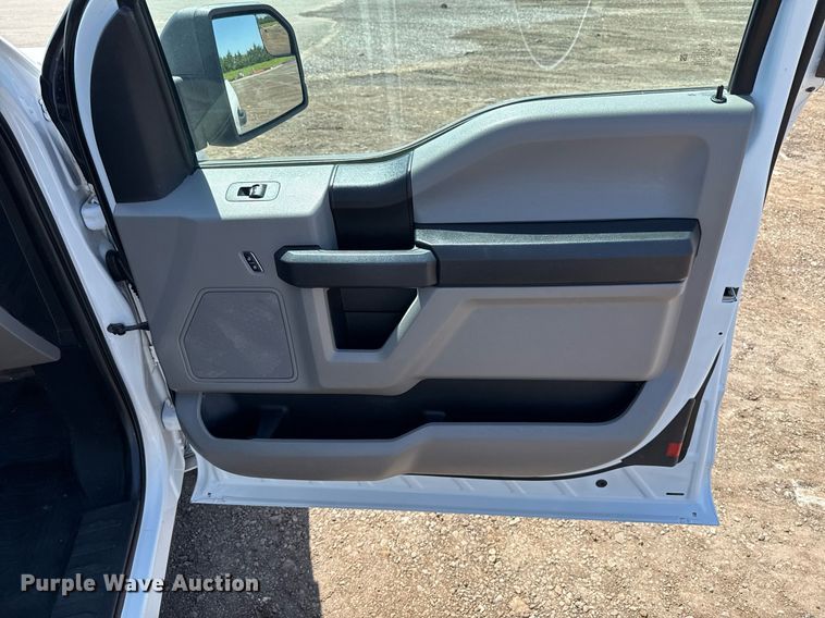 image for item EJ8806 2018 Ford F150 XL SuperCab pickup truck