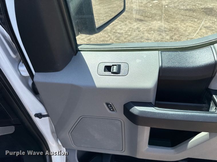 image for item EJ8806 2018 Ford F150 XL SuperCab pickup truck