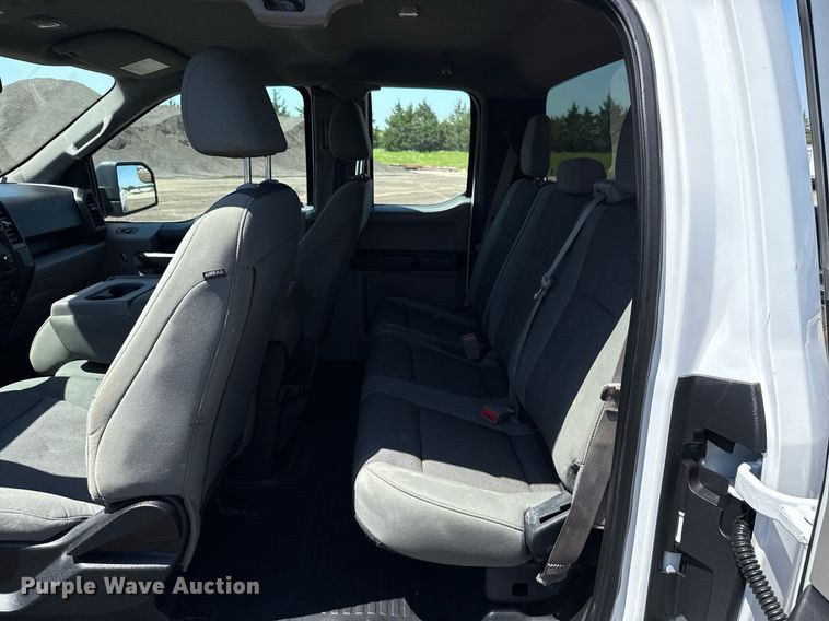 image for item EJ8806 2018 Ford F150 XL SuperCab pickup truck