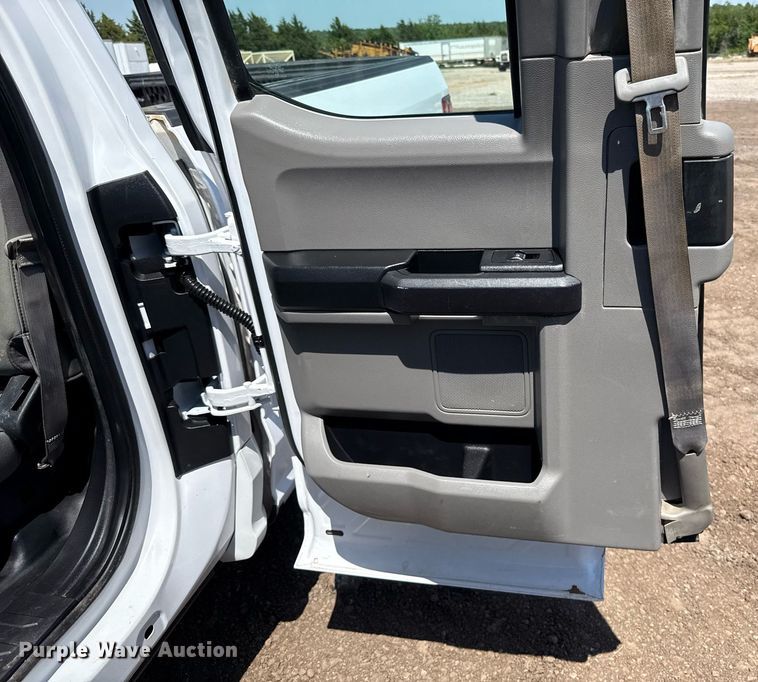 image for item EJ8806 2018 Ford F150 XL SuperCab pickup truck