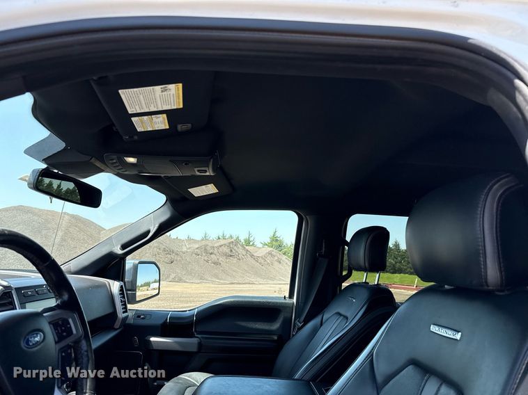 image for item EJ8807 2020 Ford F150 Platinum SuperCrew pickup truck