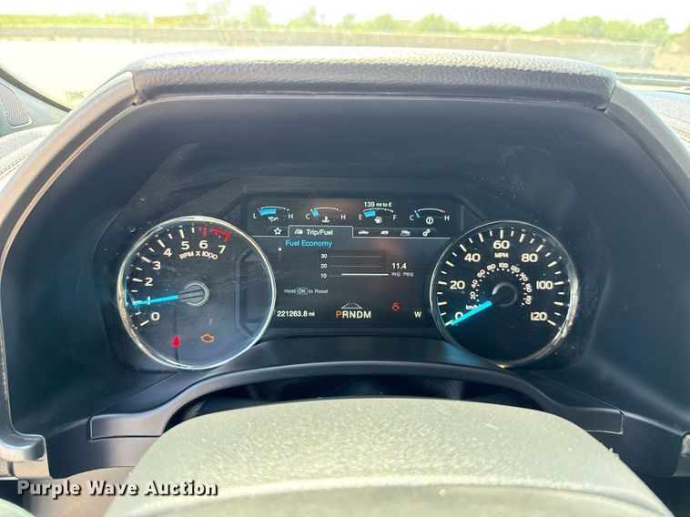 image for item EJ8807 2020 Ford F150 Platinum SuperCrew pickup truck