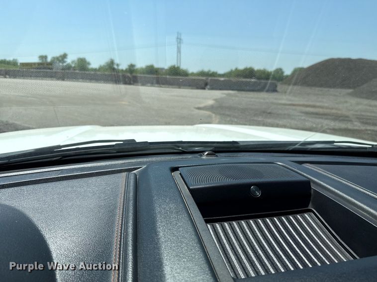 image for item EJ8807 2020 Ford F150 Platinum SuperCrew pickup truck