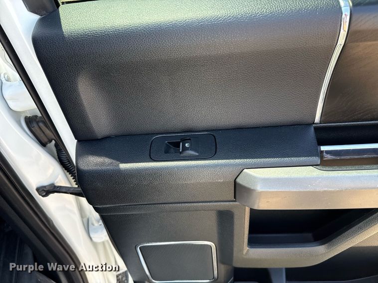 image for item EJ8807 2020 Ford F150 Platinum SuperCrew pickup truck