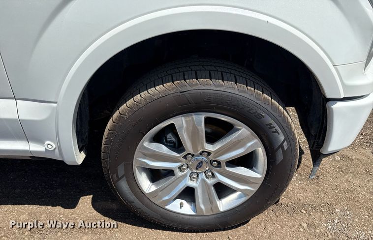 image for item EJ8807 2020 Ford F150 Platinum SuperCrew pickup truck