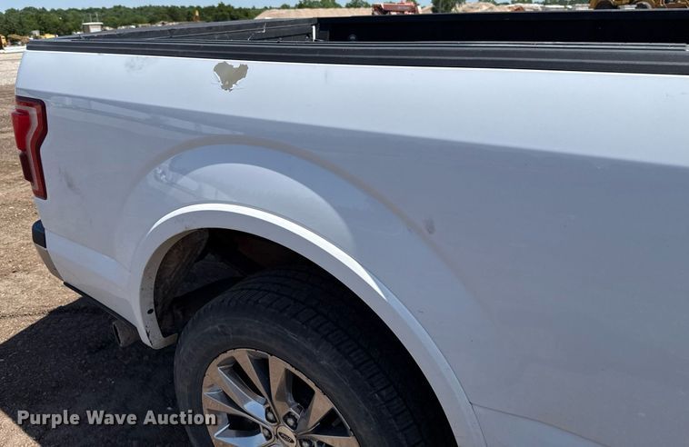 image for item EJ8808 2017 Ford F150 Lariat SuperCrew pickup truck