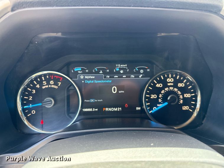 image for item EJ8808 2017 Ford F150 Lariat SuperCrew pickup truck