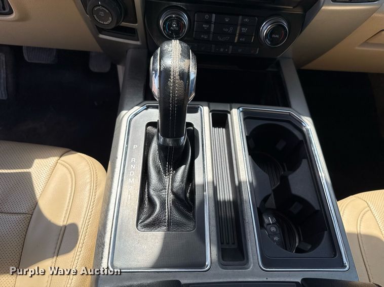 image for item EJ8808 2017 Ford F150 Lariat SuperCrew pickup truck