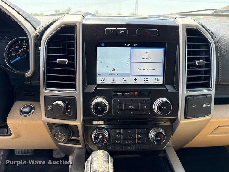 image for item EJ8808 2017 Ford F150 Lariat SuperCrew pickup truck