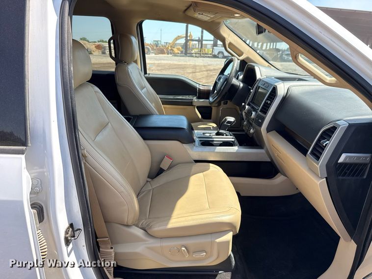 image for item EJ8808 2017 Ford F150 Lariat SuperCrew pickup truck