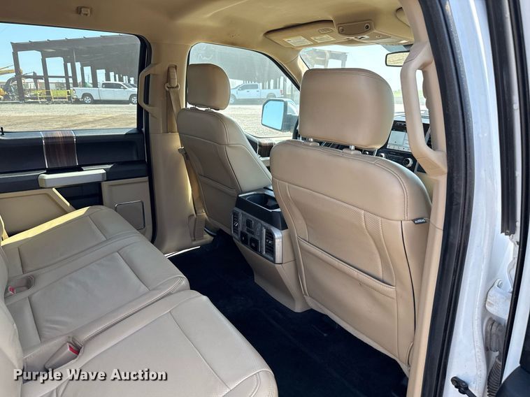 image for item EJ8808 2017 Ford F150 Lariat SuperCrew pickup truck