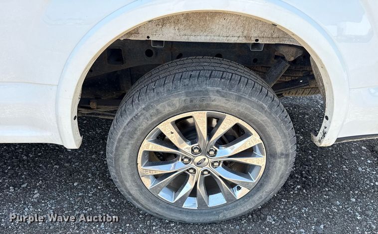 image for item EJ8808 2017 Ford F150 Lariat SuperCrew pickup truck