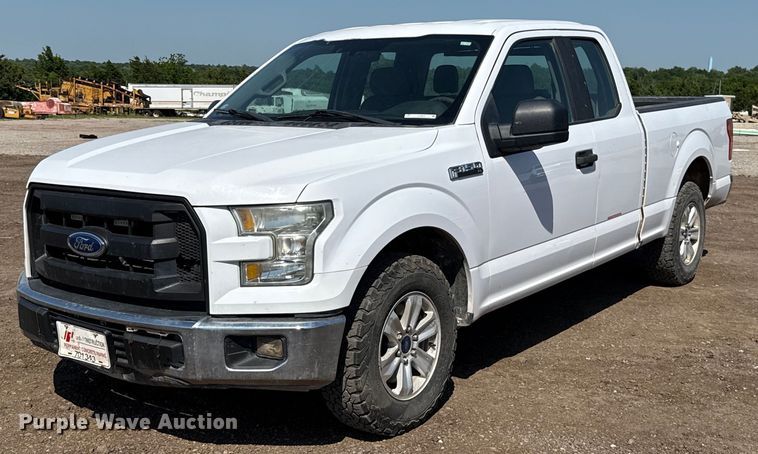 image for item EJ8809 2016 Ford F150 XL SuperCab pickup truck