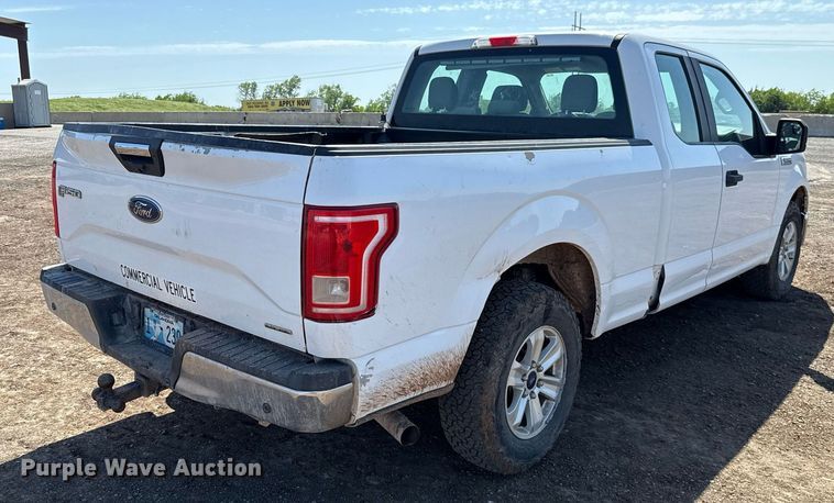 image for item EJ8809 2016 Ford F150 XL SuperCab pickup truck