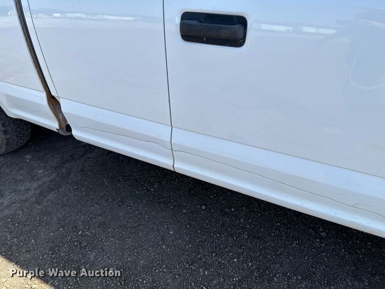 image for item EJ8809 2016 Ford F150 XL SuperCab pickup truck