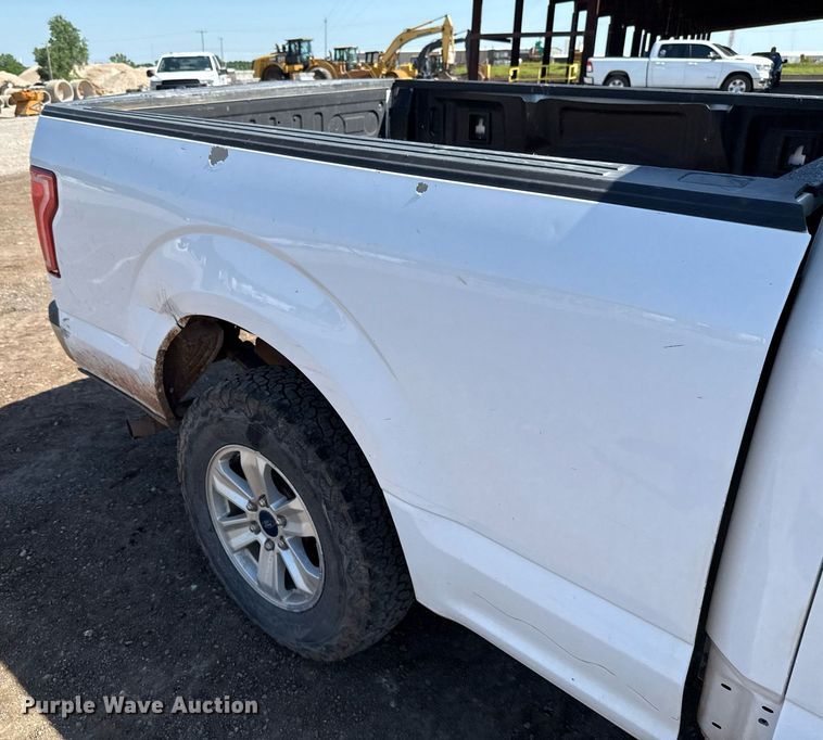 image for item EJ8809 2016 Ford F150 XL SuperCab pickup truck