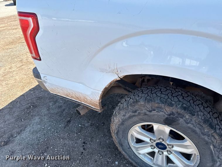 image for item EJ8809 2016 Ford F150 XL SuperCab pickup truck