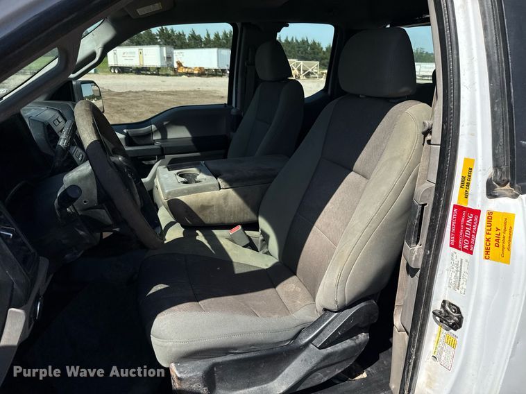 image for item EJ8809 2016 Ford F150 XL SuperCab pickup truck