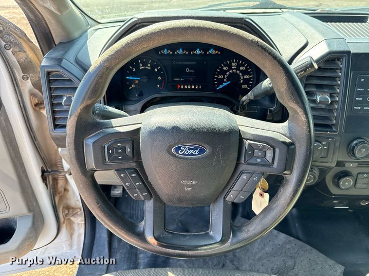 image for item EJ8809 2016 Ford F150 XL SuperCab pickup truck