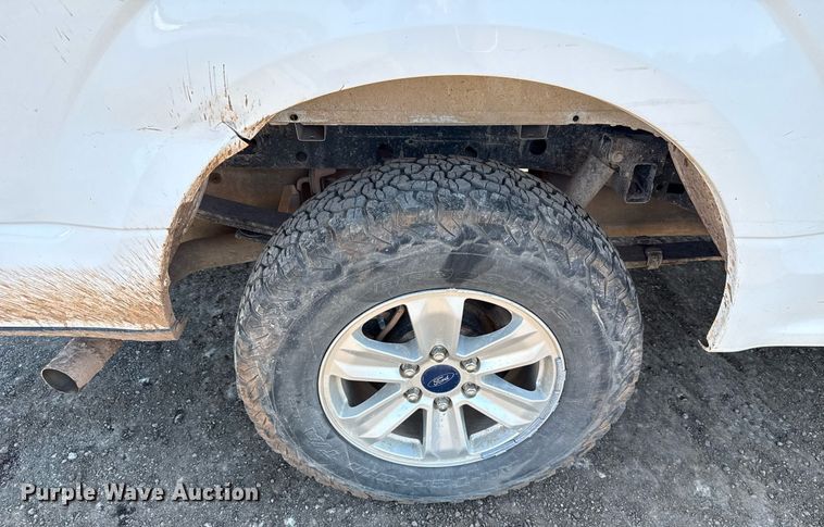 image for item EJ8809 2016 Ford F150 XL SuperCab pickup truck