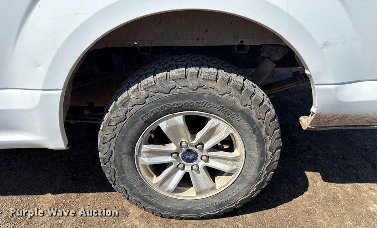 image for item EJ8809 2016 Ford F150 XL SuperCab pickup truck