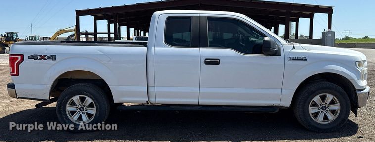 image for item EJ8810 2017 Ford F150 XL SuperCab pickup truck