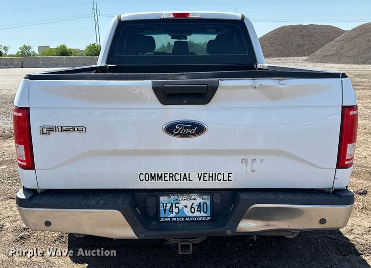 image for item EJ8810 2017 Ford F150 XL SuperCab pickup truck