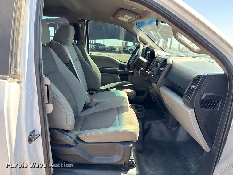 image for item EJ8810 2017 Ford F150 XL SuperCab pickup truck